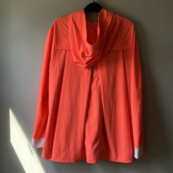 $60 OBO Lululemon “Sun Showers” rain coat - Picture 4 of 10